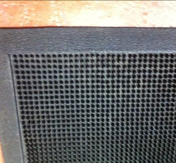 Pinscrape Rubber Finger Mats 5′ X3′ X16 MM - Image 3