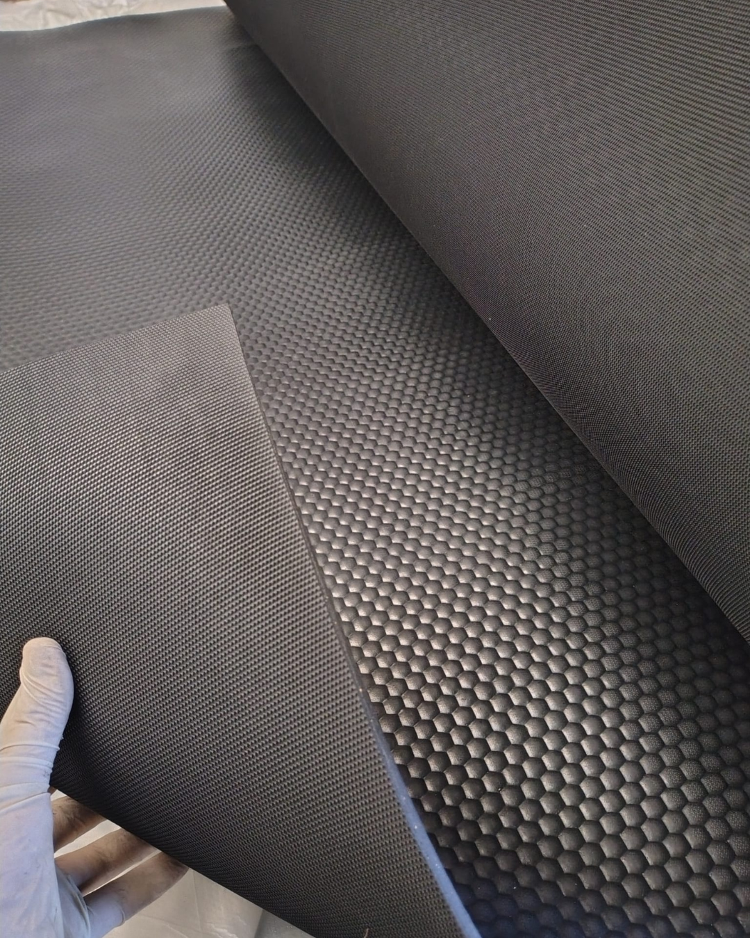 rubber cow mat roll for dairy barns and livestock pens